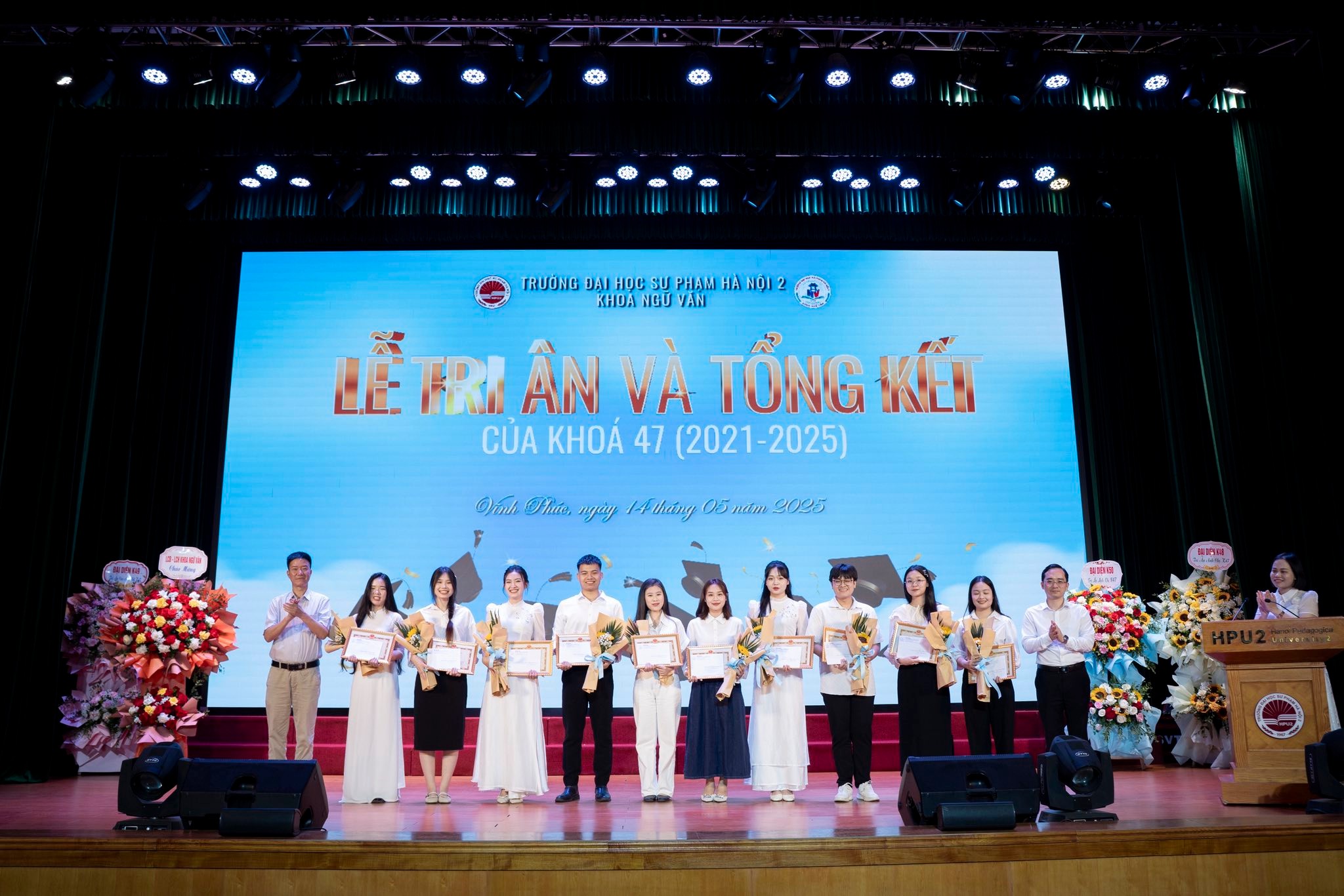 LỄ TỔNG KẾT VÀ TRI ÂN CỦA KHÓA 47 (2021–2025) – KHOA NGỮ VĂN