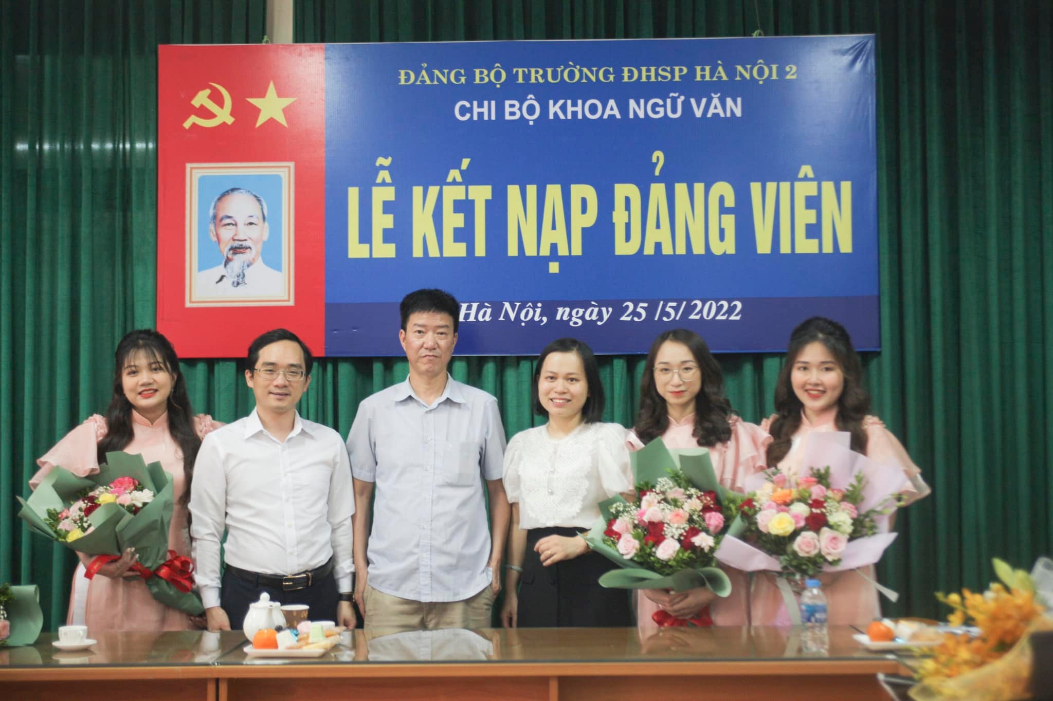 LỄ KẾT NẠP ĐẢNG VIÊN